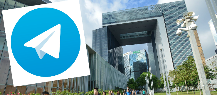 Automatic chat translation software